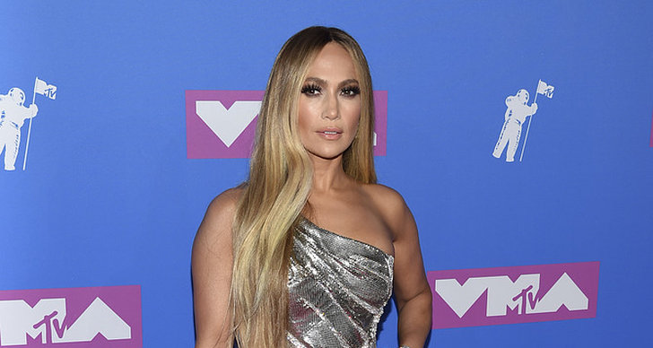 Jennifer Lopez på Video Music Awards röda matta
